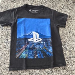 PlayStation Tee size Youth Small